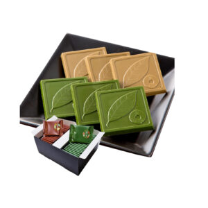 Kiyoizumi Valentine - a set of 40 chocolate bars with Uji matcha and hōji tea